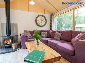 Lodge 21 - Image 3