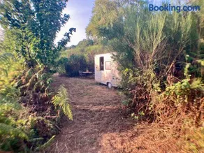 Escale Nature Lot - simple and authentic room - Image 3