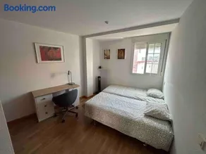 Spacious and bright penthouse with Terrace - Image 2