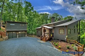 A Great Escape Modern Cabin with views AND waterfall - Image 1