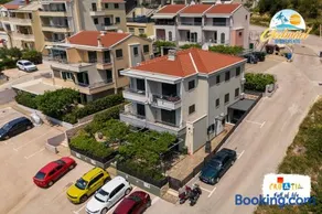 Gabrijel Apartments Makarska 1 - Image 1