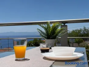 Andromachi Luxury Apartment - Image 3