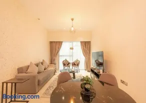 Hometown Apartments - Cosy 1 Br Apartment with Brand New Furniture in DIFC - Image 2