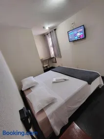 BIGS HOTEL - Image 2