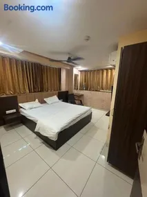 Hotel The Heaven - Image 1