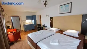 Apartments Gato Karlovy Vary Dalovice Free Parking - Image 3
