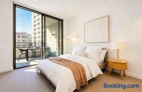 Cozy Stay haymarket with free parking - Image 1