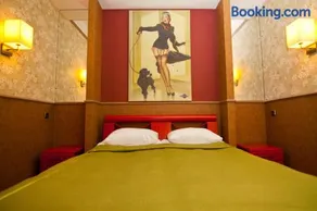 Road Star Hotel - Image 4