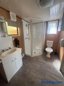 Turners Beach Holiday Cabin - Image 2