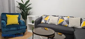 Glebe House - 2 Bedroom Luxury House that sleeps 6, with Free Private Parking, Easy Access to City Centre, and Near the Motorway - Image 2