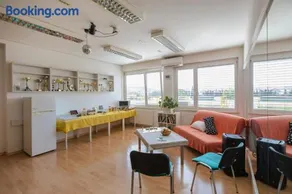 TEJ HOSTEL - Image 2