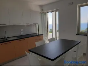 Capo Mary apartment with a sea view in Capo Vaticano - Image 5