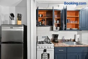 Perfect Cozy Studio in Center City with Fast WiFi - Image 4
