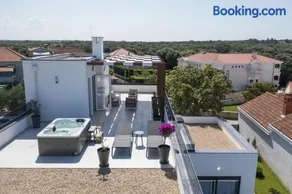 CROWONDER Mila Prestige Villa with Heated Swimming Pool, Jacuzzi and Sauna - Image 3