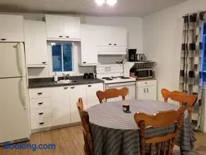 Le Caribou - Petit chalet rustique près de la plage - Image 3