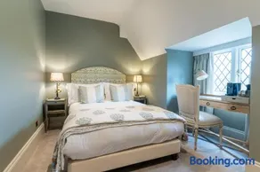 The Vineyard Hotel in Horsham, Near Gatwick Airport - Image 1