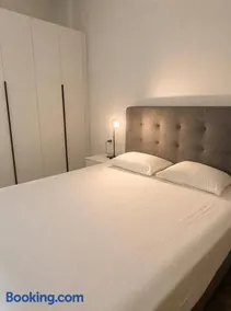 Glyfas Apartments A - Image 2