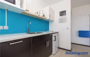 Gorgeous Apartment In Mandre With Wifi - Image 4
