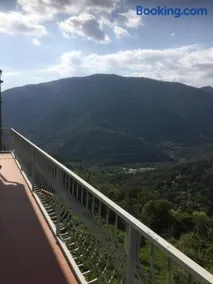 VILLA SANTINE AVEC TERRASSES et VUE PANORAMIQUE meublé tourisme 4 étoiles - Image 2