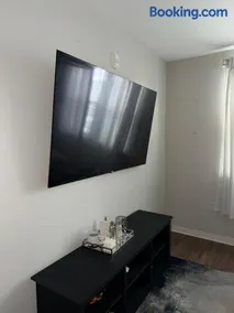 The Luxe Loft - Image 1