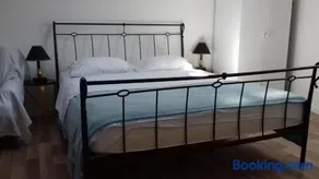 Apartments MIME - Small House - Image 3