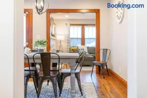 3BR Bristol Retreat - 2 Blocks from State Street - Image 4