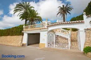 Villa con vistas al mar en Moraira - Image 2