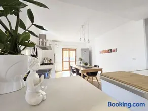 Sicily Sea Home - Image 2