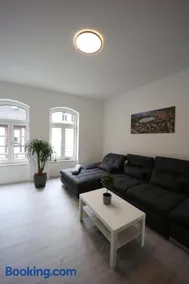 Eat and Stay - Image 1