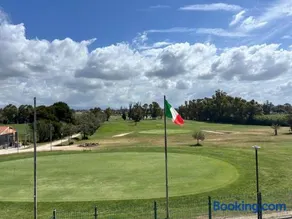 Soggiorno e relax in eleganti villette interne al campo golf vicino al mare a due passi da Roma - Image 2