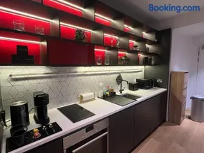 Luxury Apartment in the Exclusive The City Island - Image 2