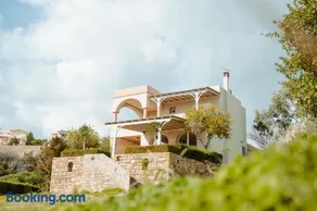 Seafront Apartment - Image 2