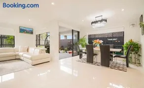 Spacious 5BR Home with Premium Comfort - Image 3