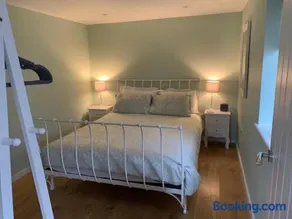 Brand new annexe on border of the Southdowns. - Image 4