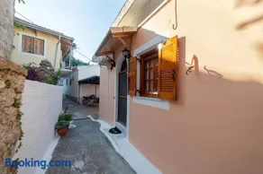 Traditional village house - Image 1