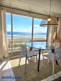 Canet Beach Sea View Apartment with Pool - Image 3