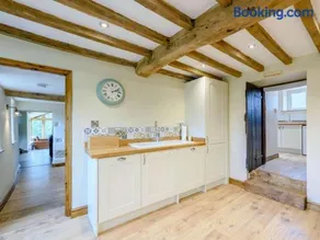 3 Bed in Wrexham oc-83938 - Image 5