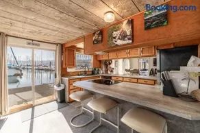 Rare Floating Home Retreat in Bayview With Dock - Image 2