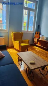 Yellow and blue relax house - Image 1