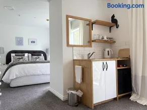 64 Mandalea B&B - Image 2