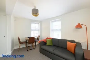 Perfect 3 Bedroom Accommodation for Contractors! - Image 4