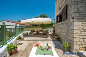 Rena's house - Image 4