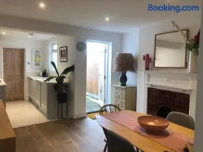 Boutique City Centre Home - Image 4