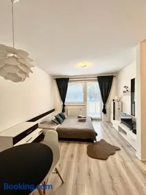 Moderné štúdio s bezplatným parkovaním - Image 2