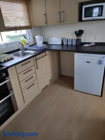 Dovercourt holiday park swift johnson low road harwich essex co12 3TZ - Image 1