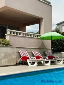 Vila Giulietta Pool Private Garage Free Parking - Image 3