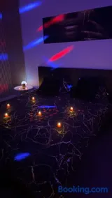 White Room - Image 5