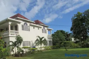 Nelsons Retreat - Image 2