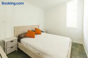 Drift Beach House Getaway - Image 4