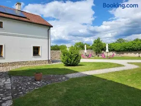 Eszterházy Apartman - Image 5
